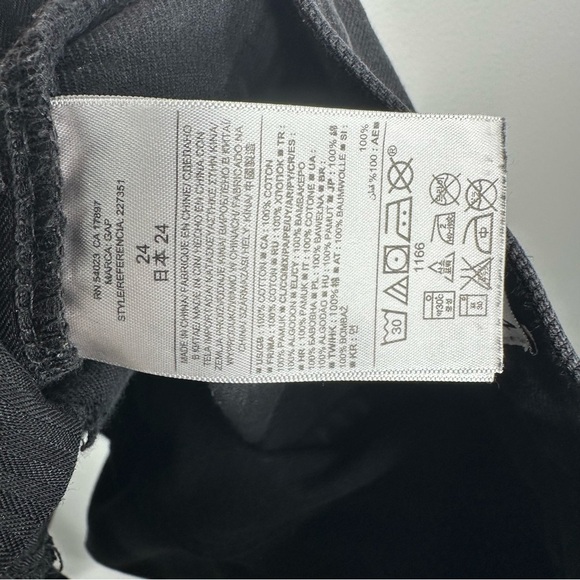 GAP 1969 Sexy Boyfriend Shorts Roll Up Hem Sz 24 Black Distressed 100% Cotton - Picture 7 of 10